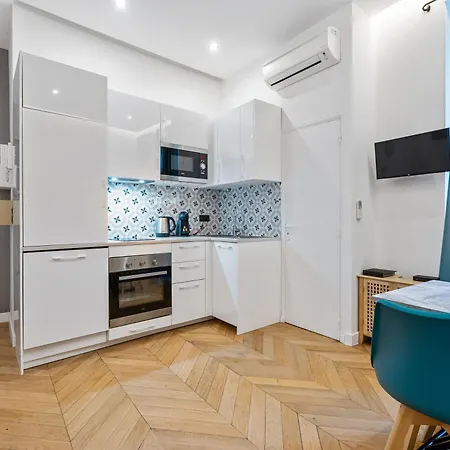 Renting - Verdun - Designer Cocoon Massena Calm Air Conditioning Lejlighed *