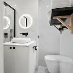 Renting - Verdun - Designer Cocoon Massena Calm Air Conditioning Nizza