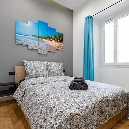 Renting - Verdun - Designer Cocoon Massena Calm Air Conditioning Nizza